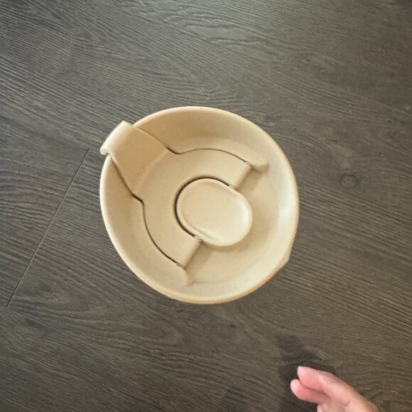 Bodum 11685-913 Acrylic Travel Mug with Radial Lid 0.45 l, 15 oz, off white - Picture 3 of 7